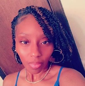 Meet your Posher, Taressa